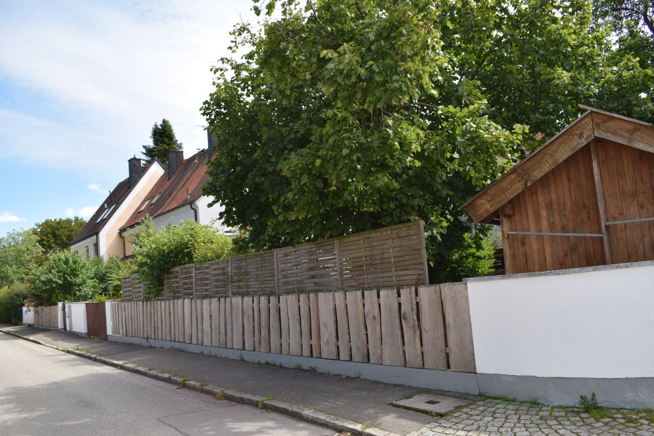 Interessantes BAUGRUNDSTÜCK in GRÄFELFING !