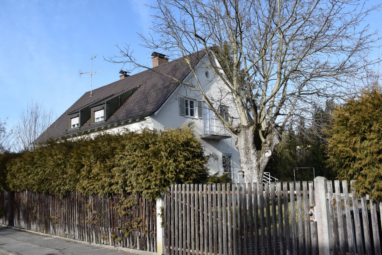 Gräfelfing: Attraktives sonniges GRUNDSTÜCK in GRÄFELFING ! 